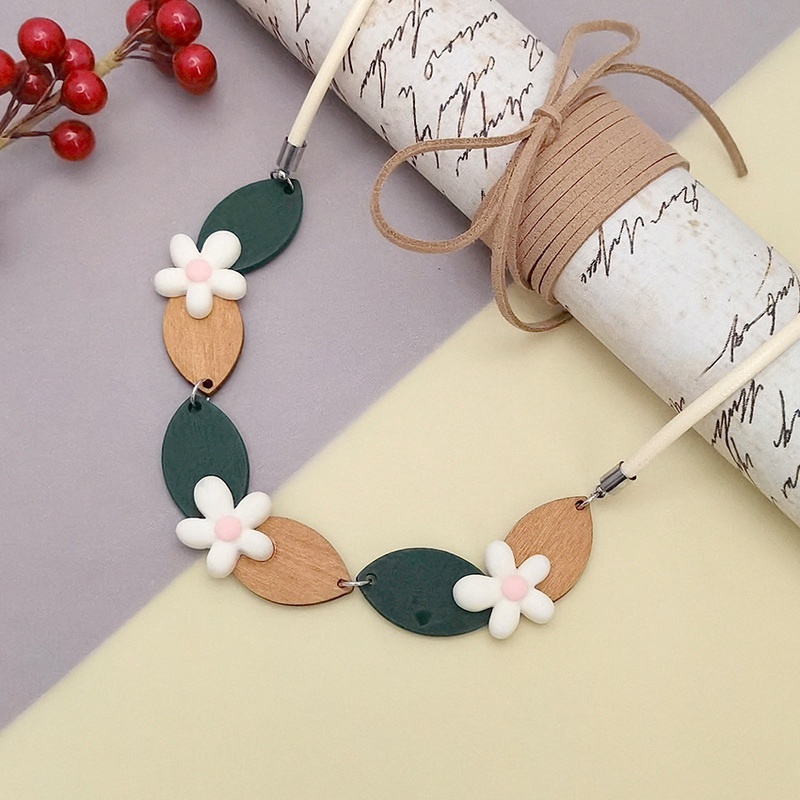 Ethnic Fashion Wear For Women - Collier pendentif fleur vintage en résine
