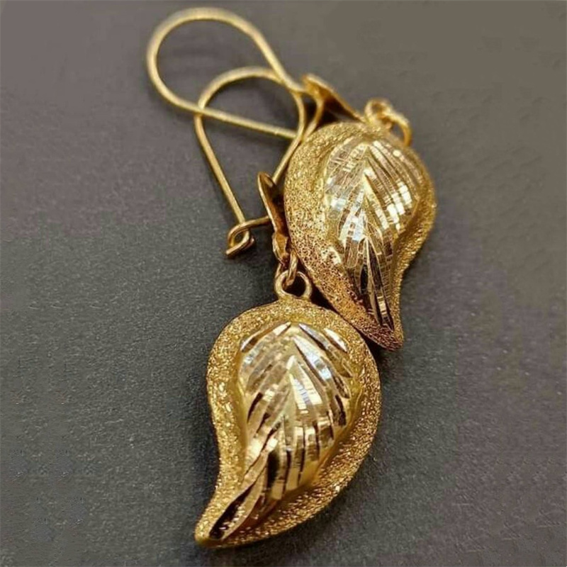 Boucles d'oreilles pendantes e - Ethnic Fashion Wear For Women avis et prix